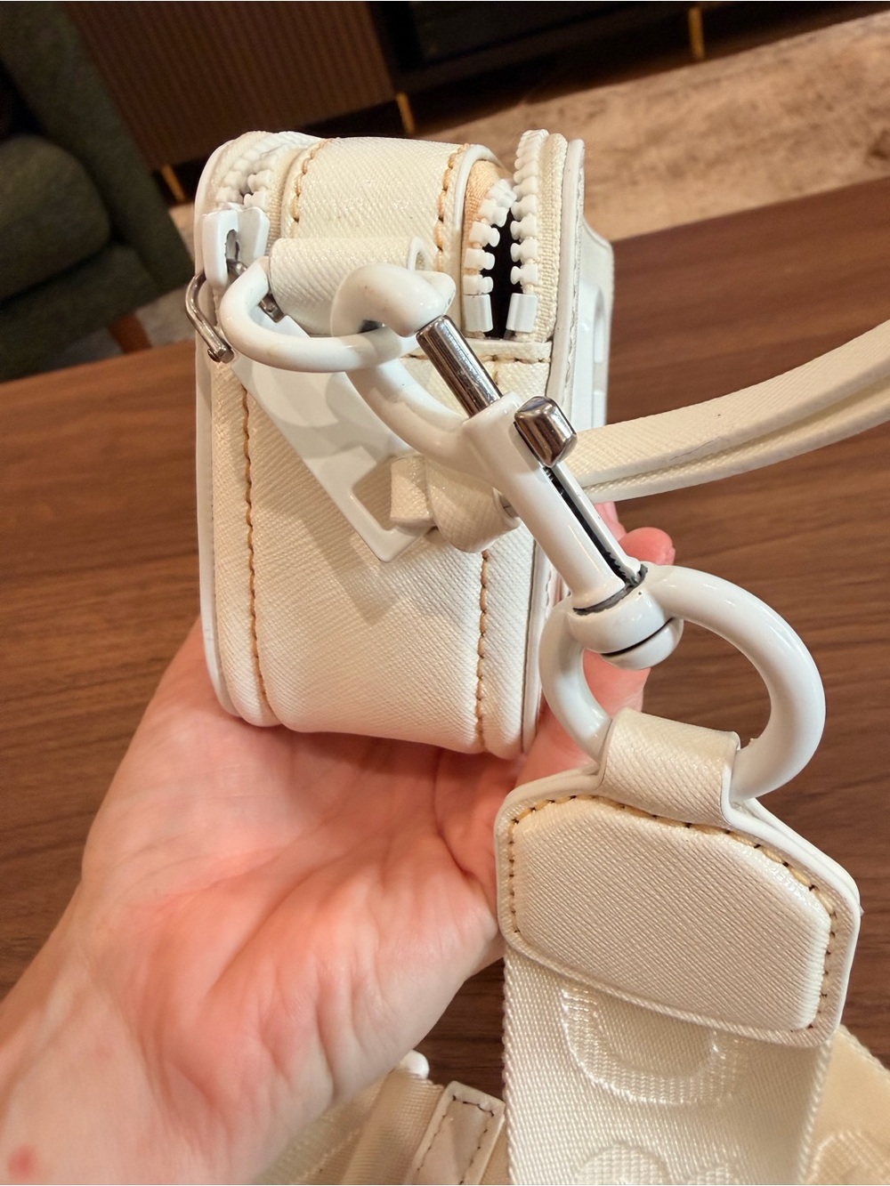 Marc Jacobs Snapshot Leather Crossbody Bag White Toned Hardware Designer Classy - Picture 2 of 16